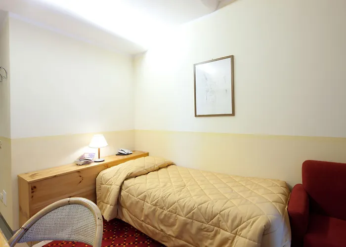 Hotell Portavescovo 3*